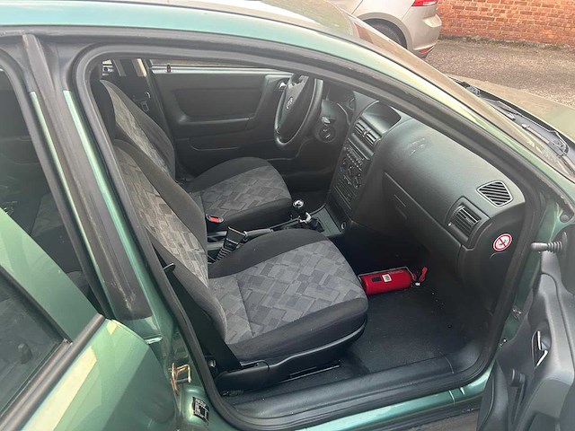2000 opel astra 1.4 16v - schuifdak - afbeelding 2 van  19