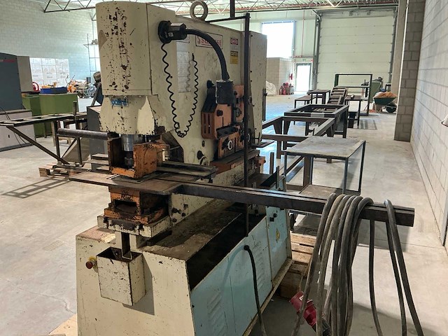 2000 sunrise iw-55d pons- en knipmachine - afbeelding 9 van  12