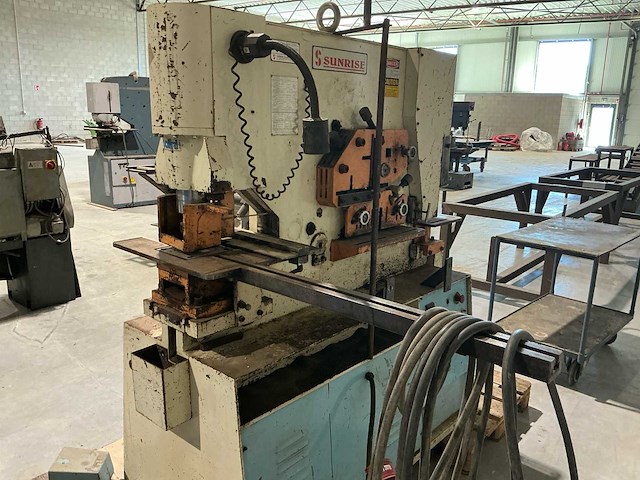 2000 sunrise iw-55d pons- en knipmachine - afbeelding 5 van  8