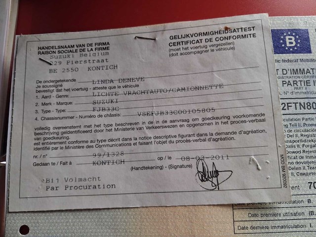 2000 suzuki personenauto - afbeelding 1 van  1