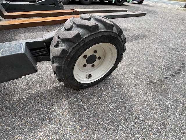 2000 terberg - kubota motor zijlader - heftruck - kooi reachforks - afbeelding 3 van  22