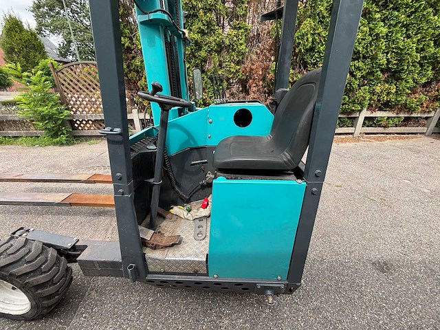 2000 terberg - kubota motor zijlader - heftruck - kooi reachforks - afbeelding 4 van  22
