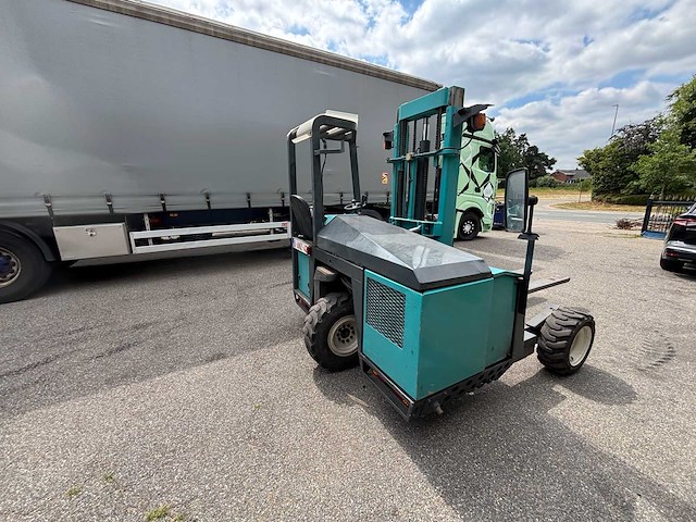 2000 terberg - kubota motor zijlader - heftruck - kooi reachforks - afbeelding 18 van  22