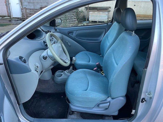 2000 toyota yaris 1.0 benzine - afbeelding 3 van  48