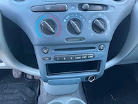 2000 toyota yaris 1.0 benzine - afbeelding 8 van  48