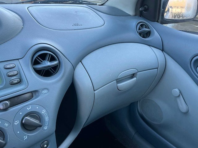 2000 toyota yaris 1.0 benzine - afbeelding 10 van  48