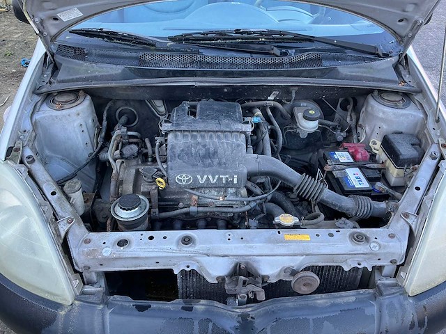 2000 toyota yaris 1.0 benzine - afbeelding 18 van  48