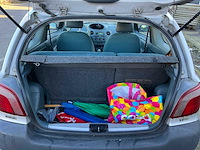 2000 toyota yaris 1.0 benzine - afbeelding 23 van  48