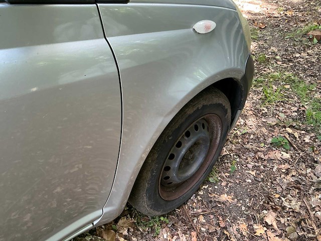 2000 toyota yaris - afbeelding 2 van  23