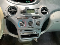 2000 toyota yaris - afbeelding 9 van  23