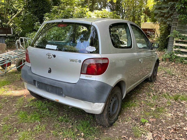 2000 toyota yaris - afbeelding 17 van  23