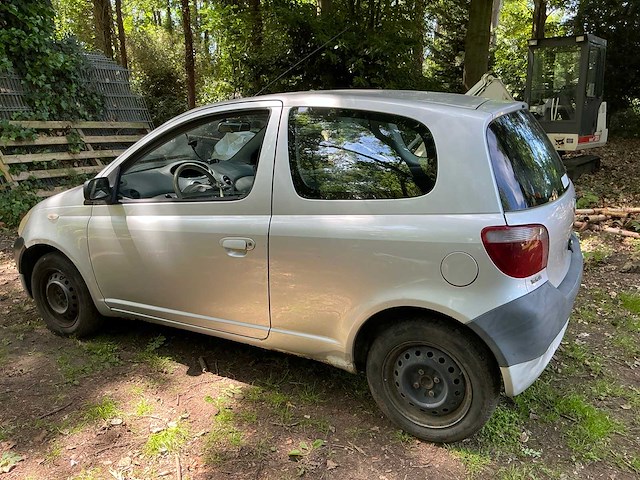 2000 toyota yaris - afbeelding 19 van  23