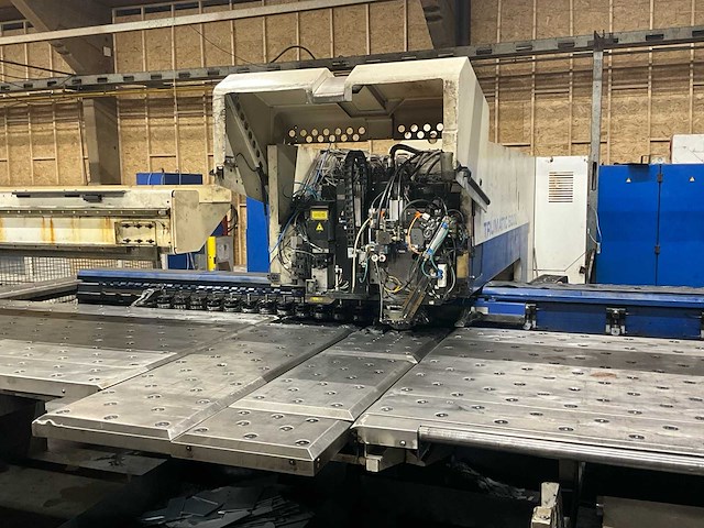 2000 trumpf trumatic 600l lasersnijmachine - afbeelding 9 van  35