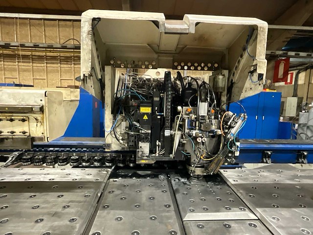 2000 trumpf trumatic 600l lasersnijmachine - afbeelding 14 van  35