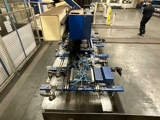 2000 trumpf trumatic 600l lasersnijmachine - afbeelding 16 van  35