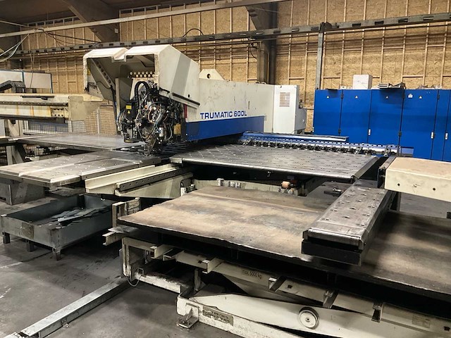 2000 trumpf trumatic 600l lasersnijmachine - afbeelding 28 van  35