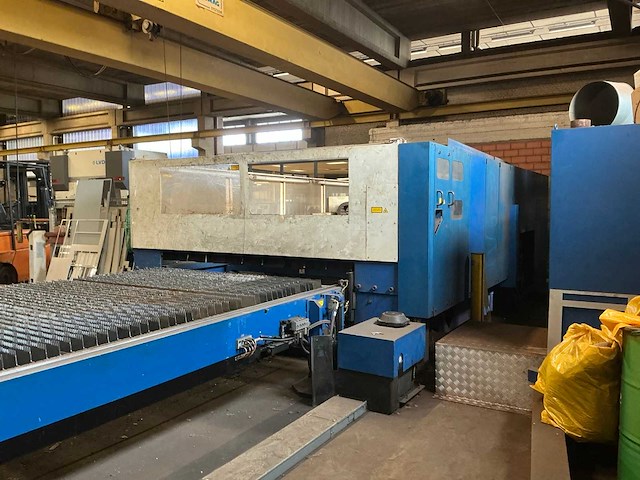 2000 trumpf trumatic l 4030 lasersnijmachine - afbeelding 1 van  12