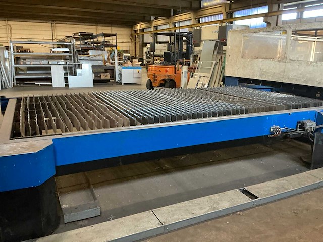 2000 trumpf trumatic l 4030 lasersnijmachine - afbeelding 5 van  12