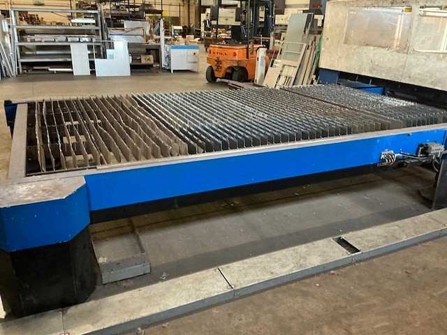 2000 trumpf trumatic l 4030 lasersnijmachine - afbeelding 6 van  12