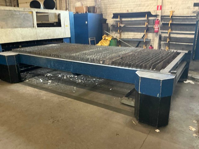 2000 trumpf trumatic l 4030 lasersnijmachine - afbeelding 8 van  12