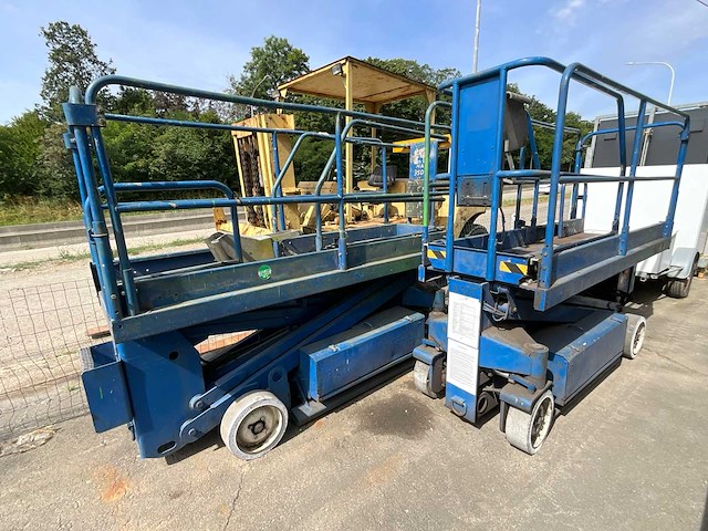 2000 upright inc sl20 luchtwerkplatform (2x) - afbeelding 12 van  23
