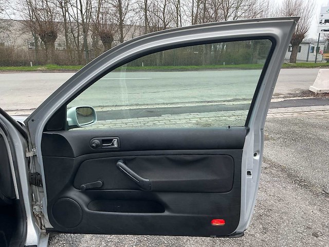 2000 volkswagen golf 4 benzine - afbeelding 13 van  27