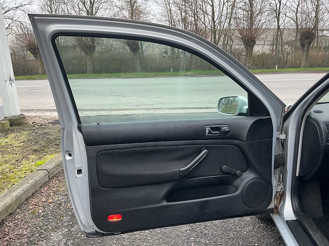 2000 volkswagen golf 4 personenauto - afbeelding 10 van  32