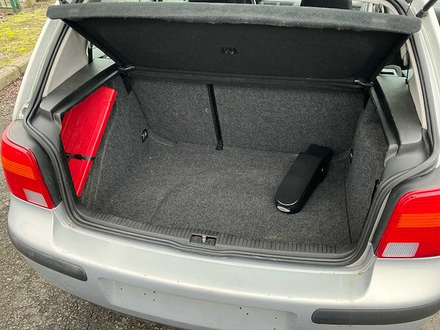 2000 volkswagen golf 4 personenauto - afbeelding 13 van  32