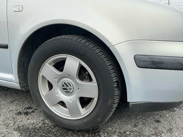 2000 volkswagen golf 4 personenauto - afbeelding 16 van  32
