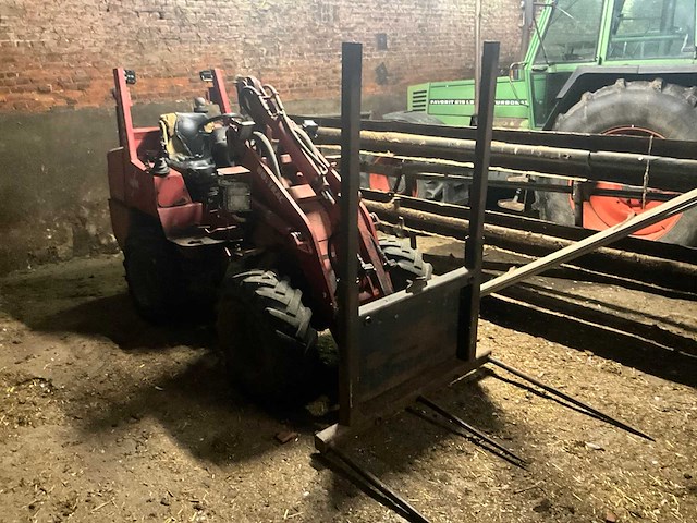 2000 weideman hoftrac 1370 p43 kniklader - afbeelding 12 van  20