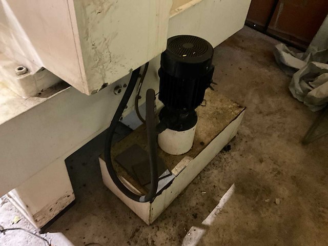 2000 weiler e50/2d cnc-draaibank - afbeelding 17 van  21