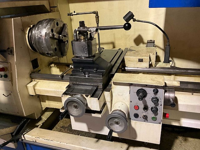 2000 weiler e50/2d cnc-draaibank - afbeelding 19 van  21