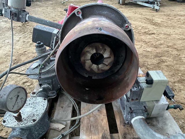 2000 weishaupt g8/1-d industriële verwarmingsinstallatie - afbeelding 4 van  13