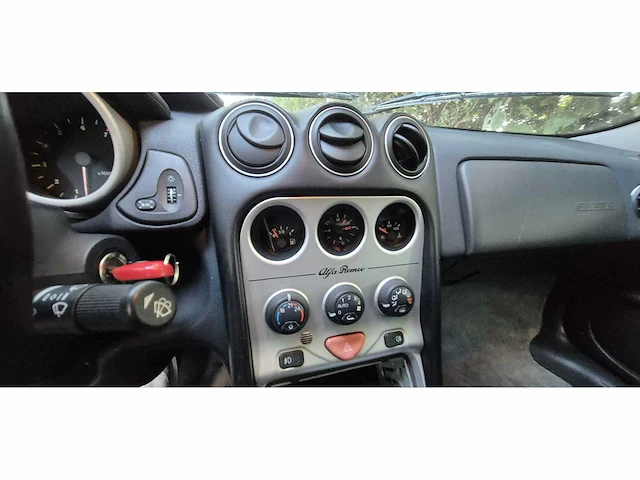 2001 alfa romeo gtv - personenauto - afbeelding 19 van  29
