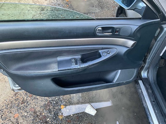 2001 audi a4 personenauto - afbeelding 4 van  29