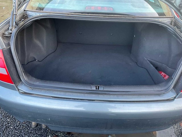 2001 audi a4 personenauto - afbeelding 11 van  29