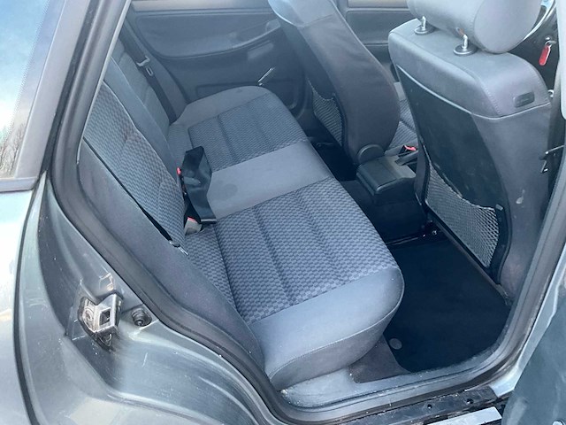 2001 audi a4 personenauto - afbeelding 14 van  29