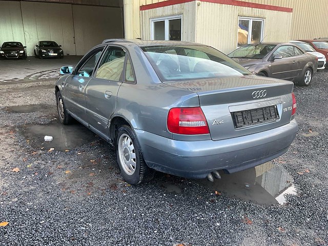 2001 audi a4 personenauto - afbeelding 23 van  29