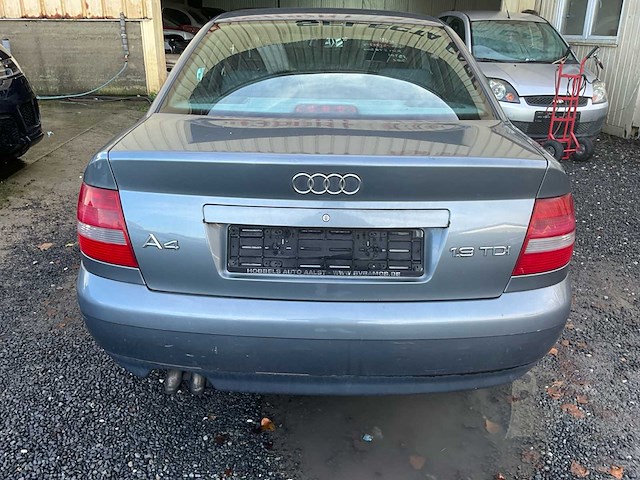 2001 audi a4 personenauto - afbeelding 24 van  29