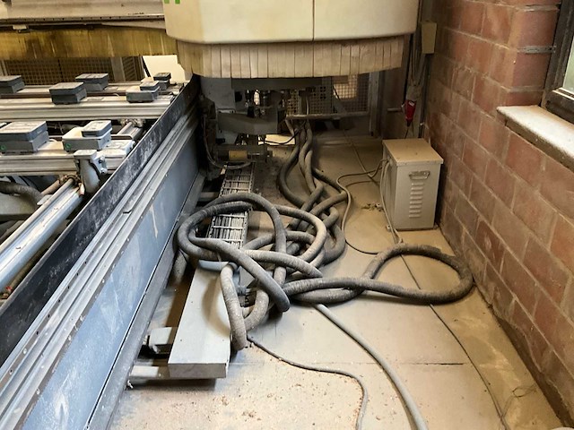 2001 biesse rover 24 s horizontaal cnc-bewerkingscentrum - afbeelding 31 van  45