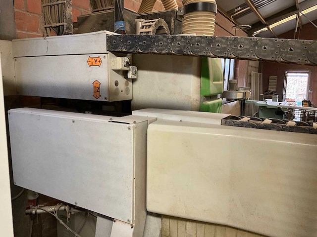 2001 biesse rover 24 s horizontaal cnc-bewerkingscentrum - afbeelding 36 van  45