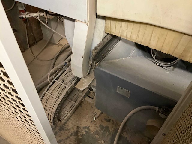 2001 biesse rover 24 s horizontaal cnc-bewerkingscentrum - afbeelding 26 van  45