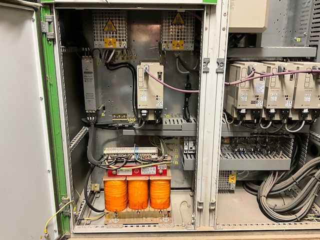 2001 biesse rover 24 s horizontaal cnc-bewerkingscentrum - afbeelding 38 van  45