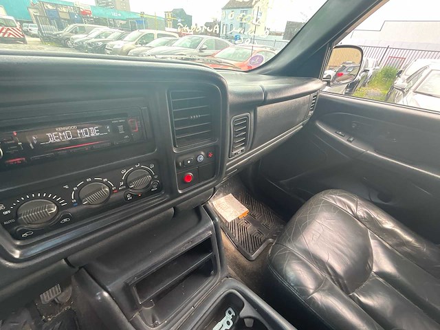 2001 chevrolet avalanche personenauto - afbeelding 18 van  30
