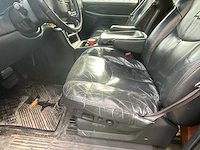 2001 chevrolet avalanche - afbeelding 18 van  45