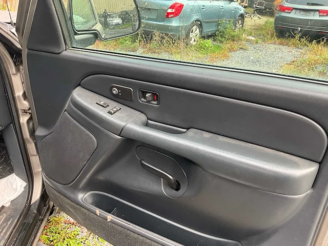 2001 chevrolet avalanche - afbeelding 11 van  45