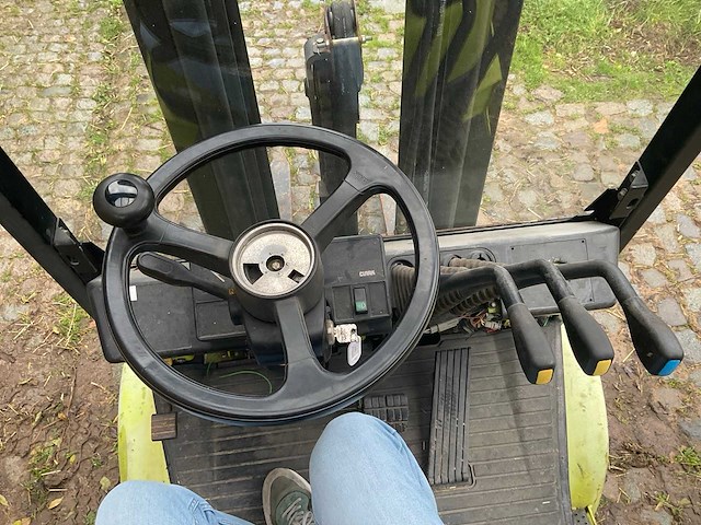 2001 clark cgp 25 h vorkheftruck - afbeelding 13 van  23