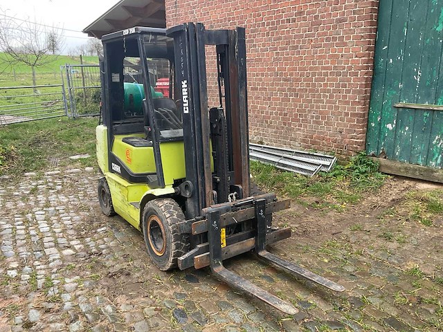 2001 clark cgp 25 h vorkheftruck - afbeelding 23 van  23