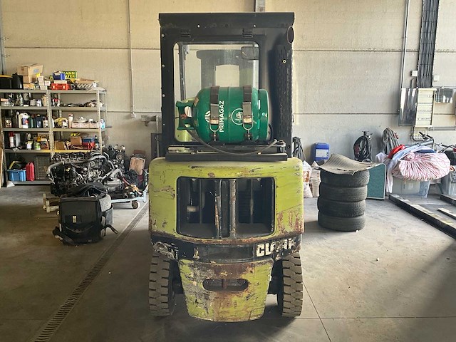 2001 clark cgp25h vorkheftruck - afbeelding 21 van  26