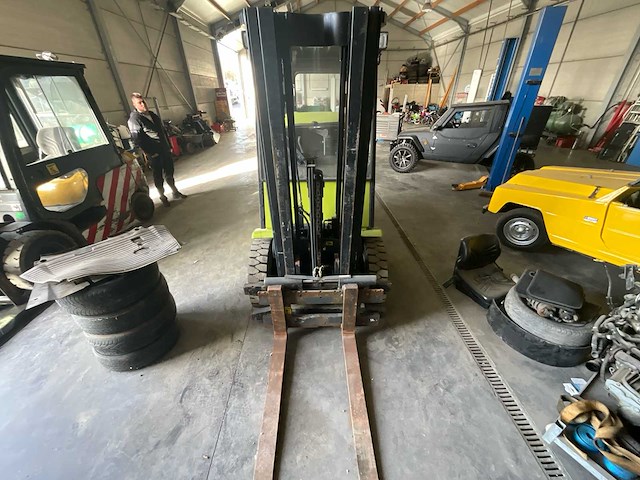 2001 clark cgp25h vorkheftruck - afbeelding 25 van  26